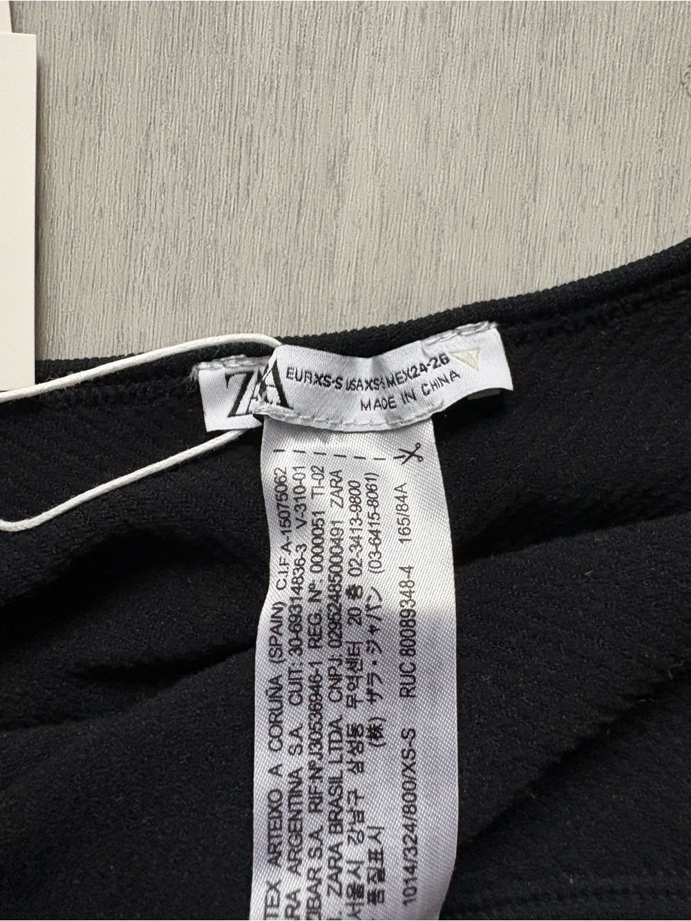 Zara Black Ribbed Ruffle-Hem Bandeau Tank - Picture 3 of 4
